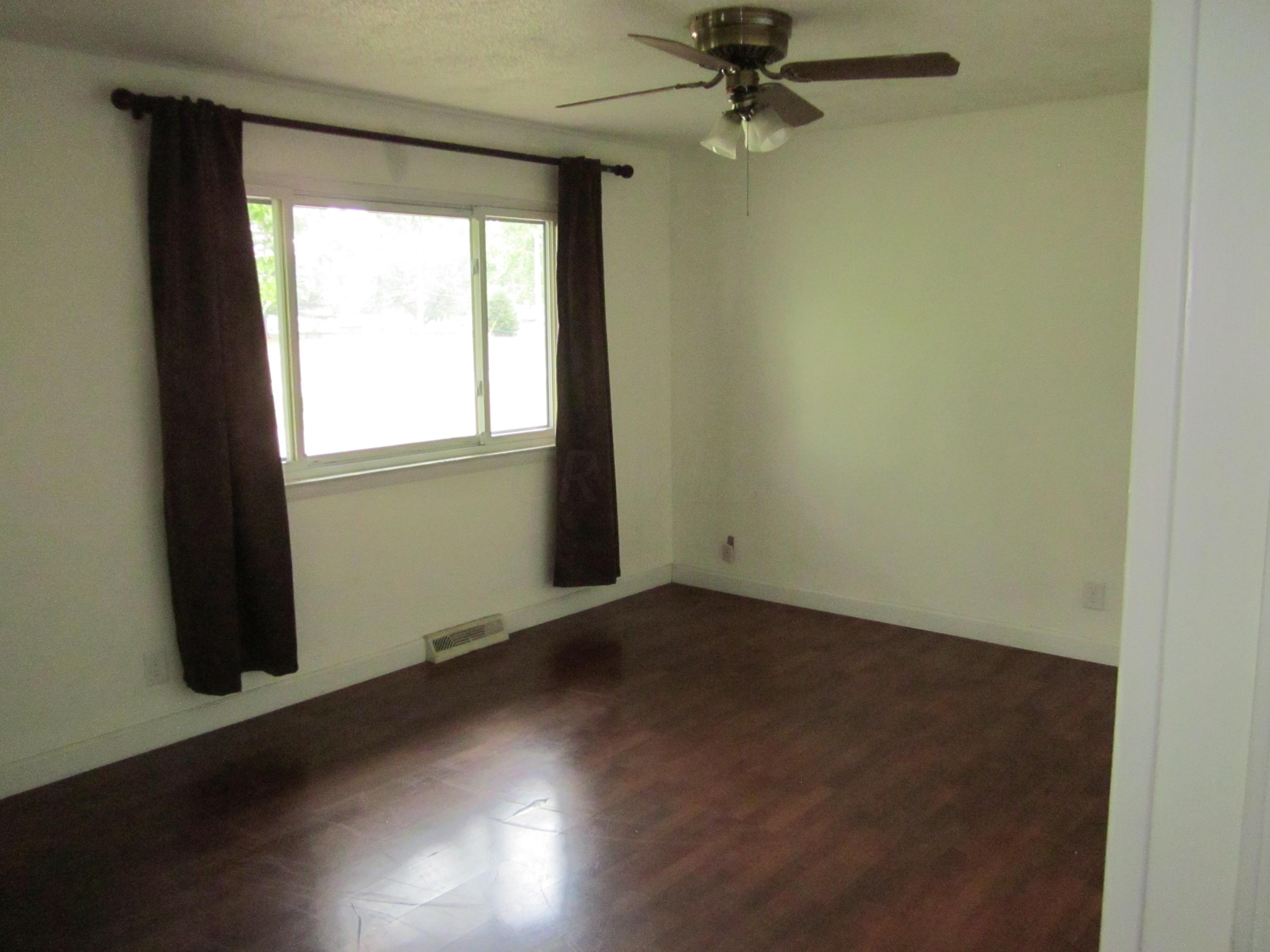 5100 Refugee Road Columbus, OH 43232 - Photo 3 of 32 Gallery Image 3
