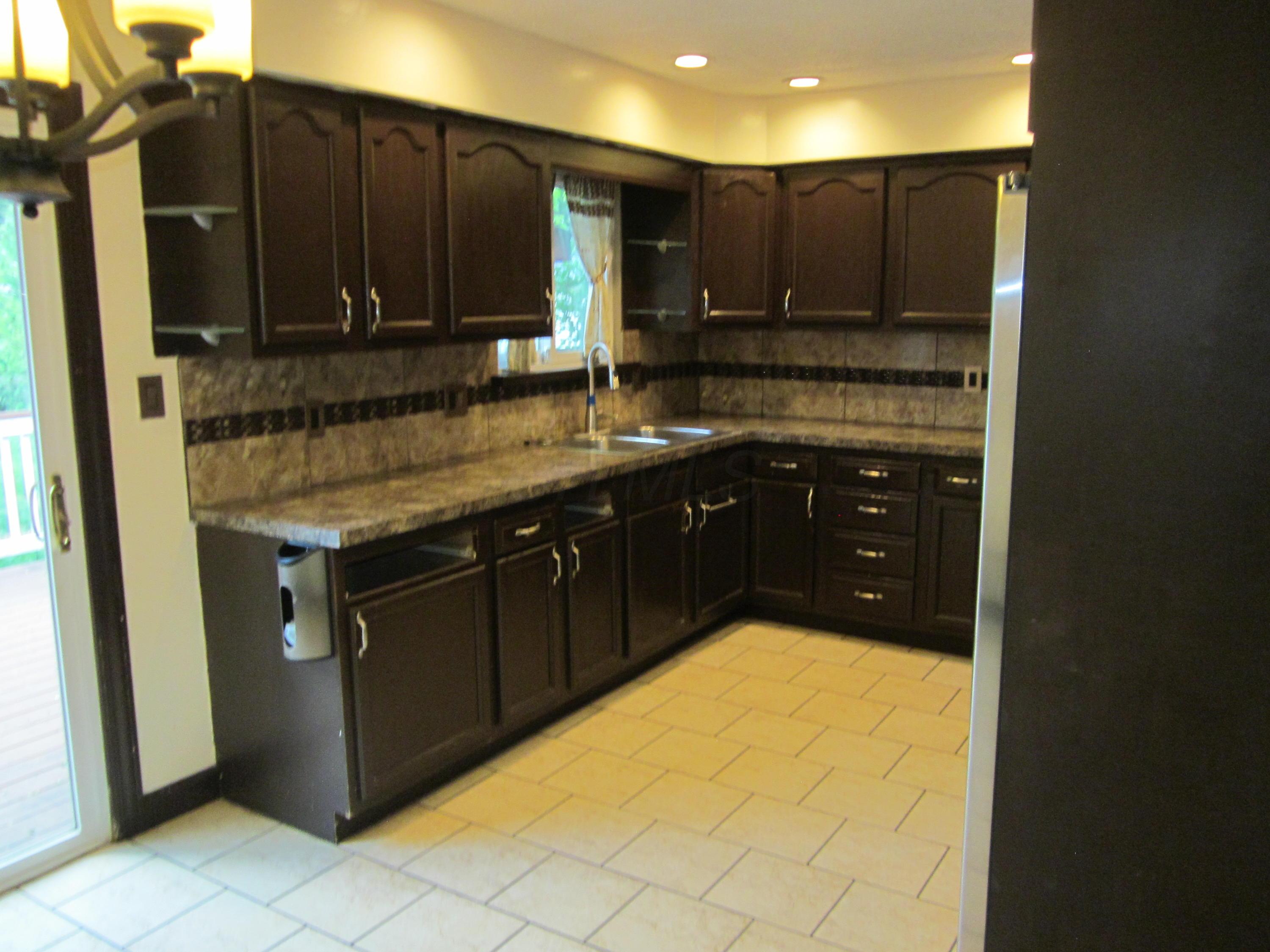 5100 Refugee Road Columbus, OH 43232 - Photo 4 of 32 Gallery Image 4