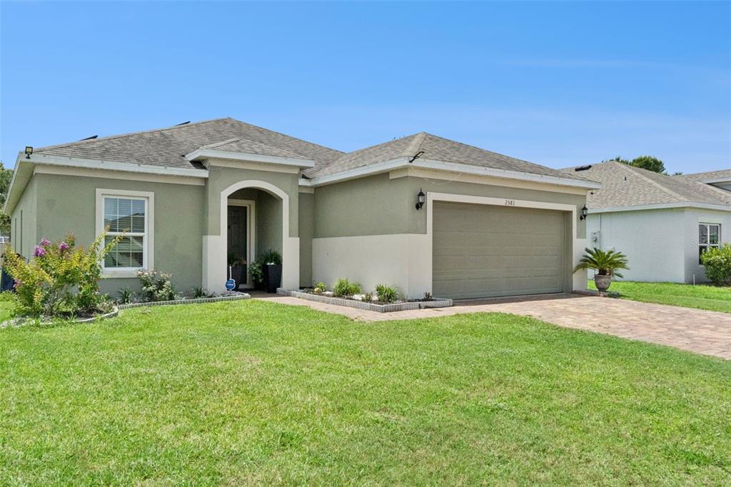 2581 Wadeview Loop St. Cloud, FL 34769 - Photo 2 of 25
