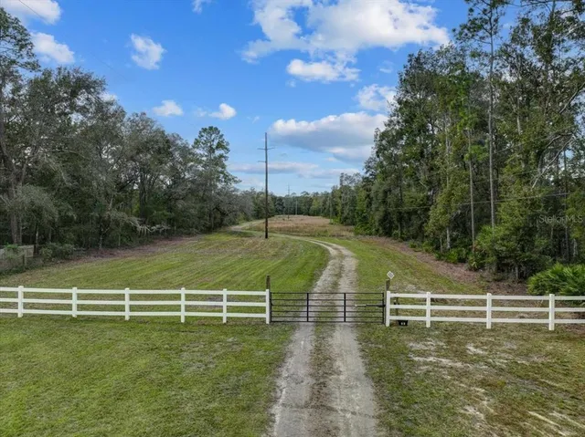 $799,000 | 310 North Otter Creek Avenue, Bronson, FL 32621