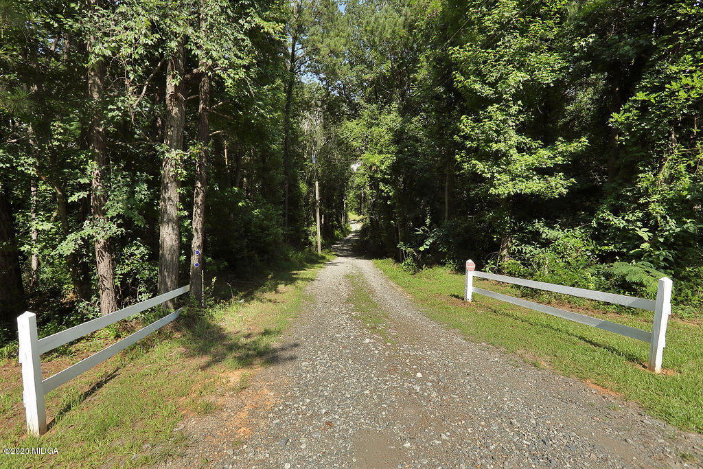411 Lamar Road Macon, GA 31220 - Photo 20 of 22 a view of a backyard