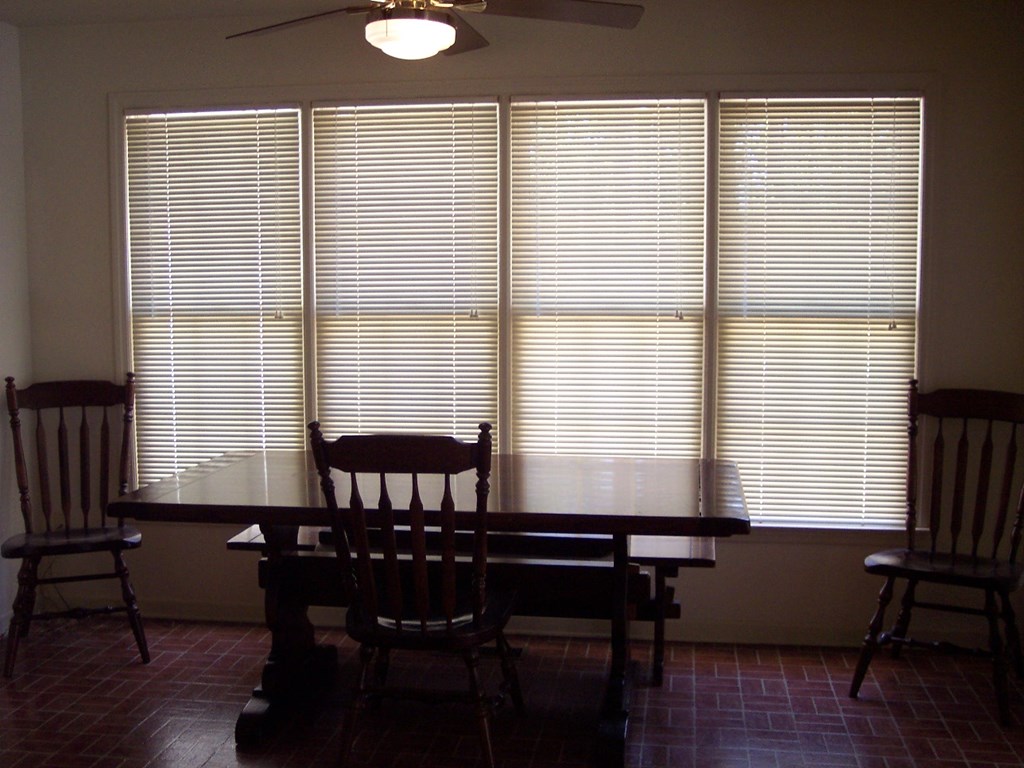 1496 Fort Perry Road Mauk, GA 31058 - Photo 3 of 24 DINING AREA
