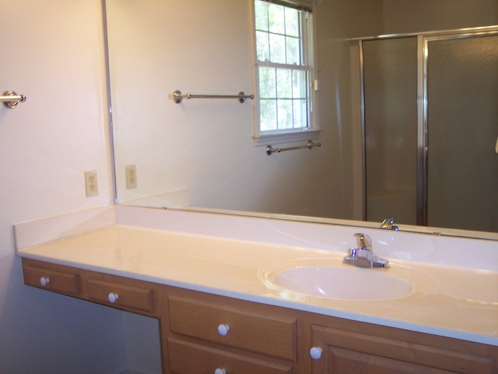 1496 Fort Perry Road Mauk, GA 31058 - Photo 9 of 24 M. BATH