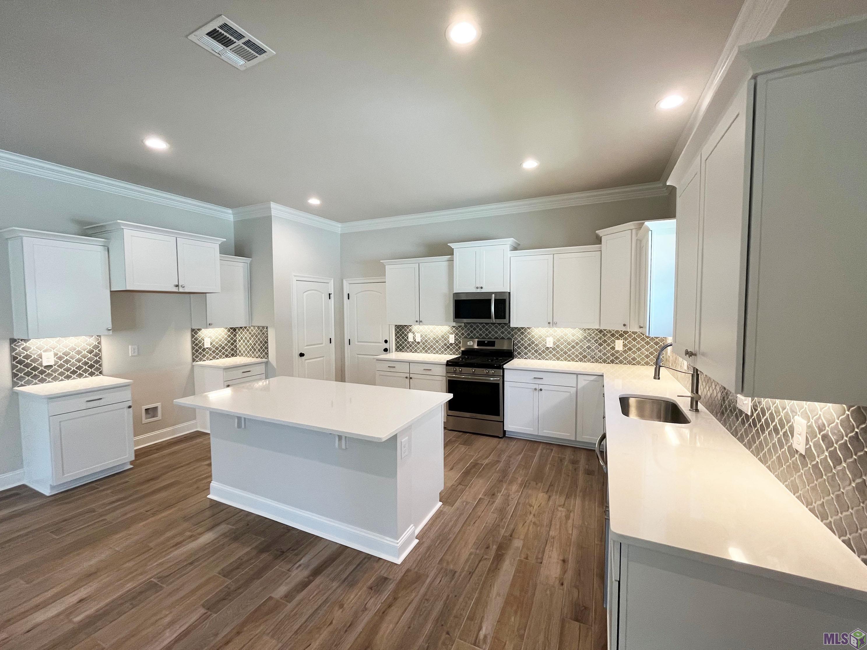 17207 Tidewater Lane Baton Rouge, LA 70810 - Photo 5 of 15