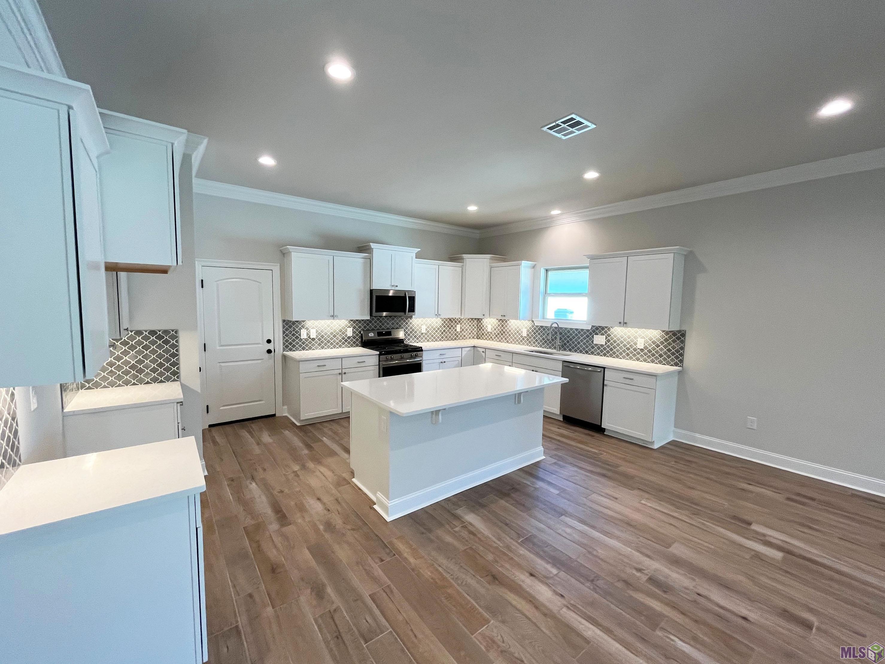 17207 Tidewater Lane Baton Rouge, LA 70810 - Photo 6 of 15