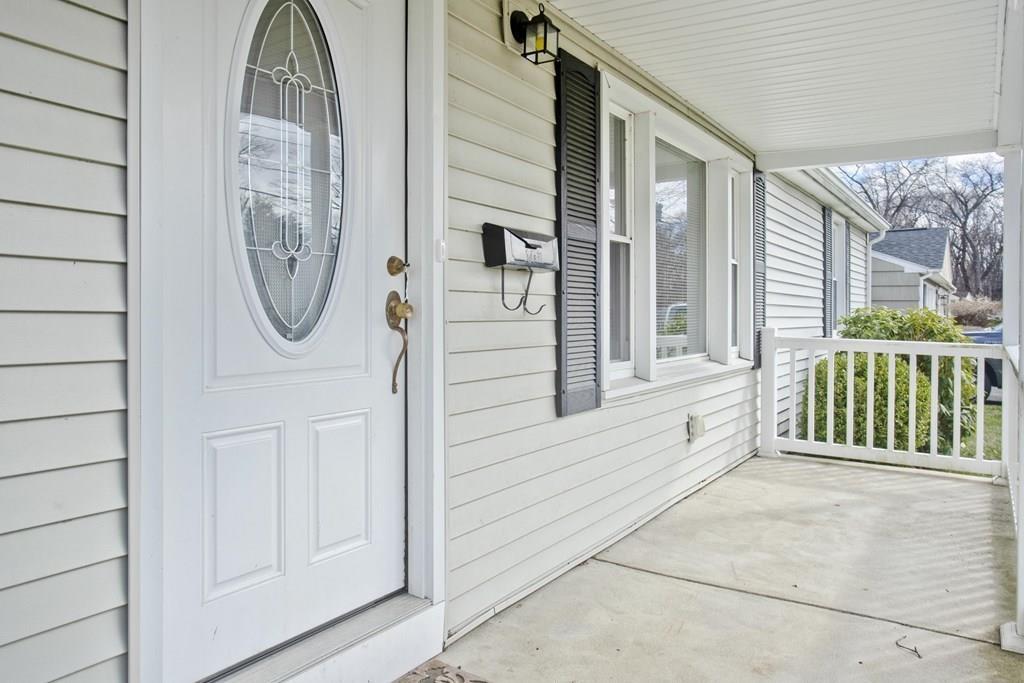 59 Robinson Road West Springfield, MA 01089 - Photo 4 of 40 Gallery Image 4