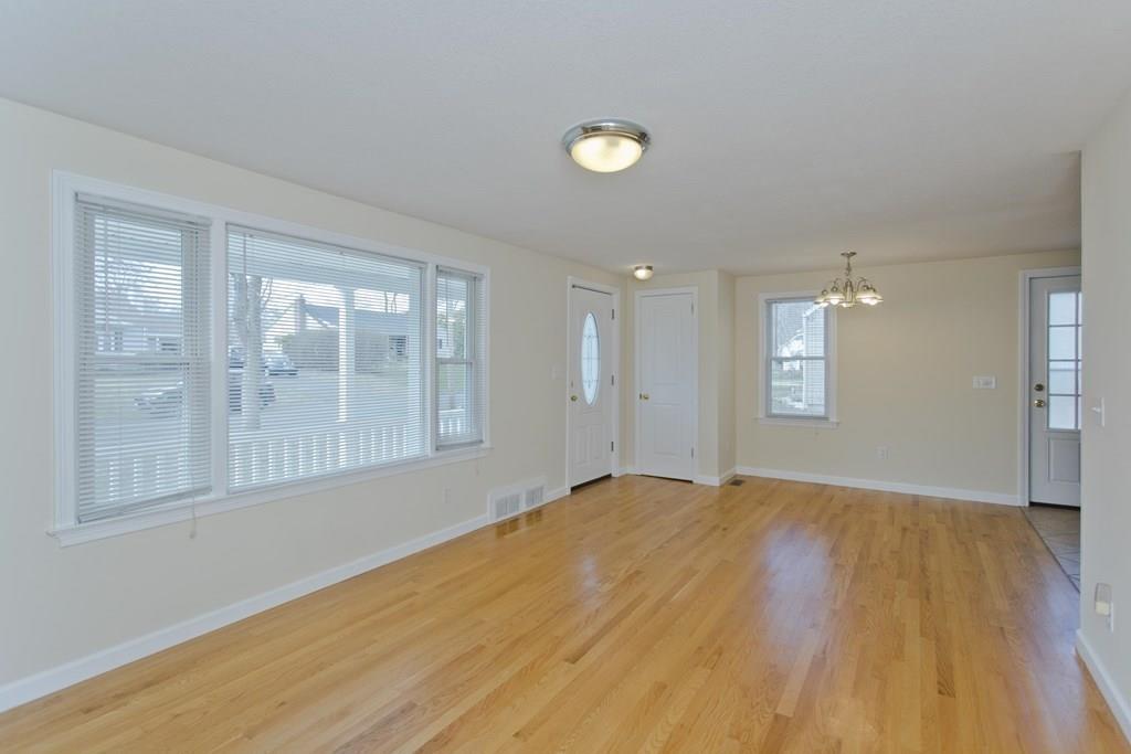 59 Robinson Road West Springfield, MA 01089 - Photo 10 of 40 Gallery Image 10