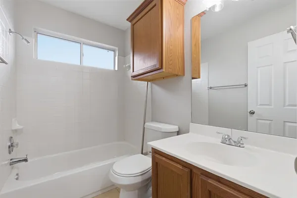 $2,150 | 3901 Whitey Ford Way, Round Rock, TX 78665