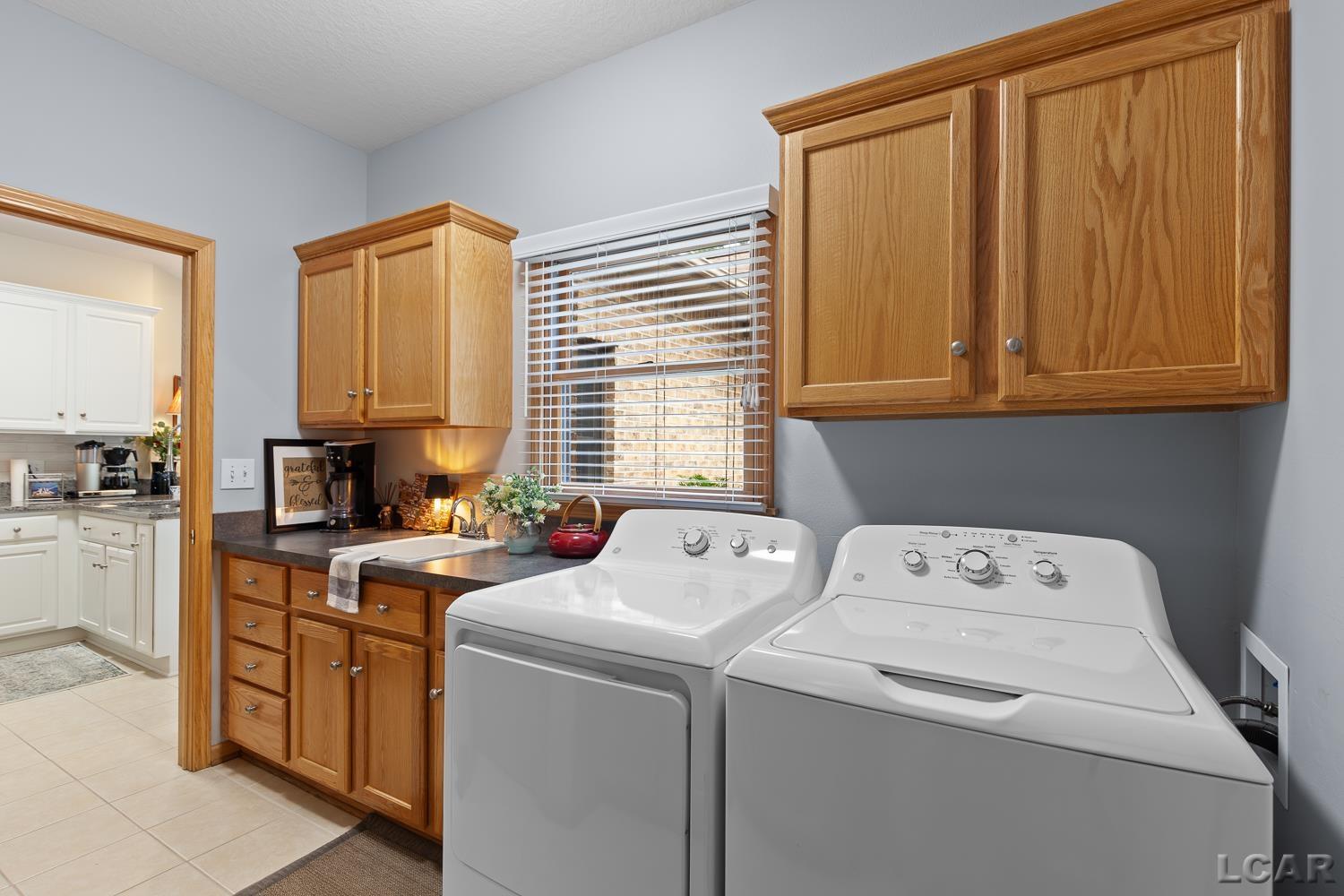 4246 Evergreen Road Adrian, MI 49221 - Photo 23 of 48 50182146-73d5563f-a262-4ced-a773-1bfc9af2ab5d.JPG