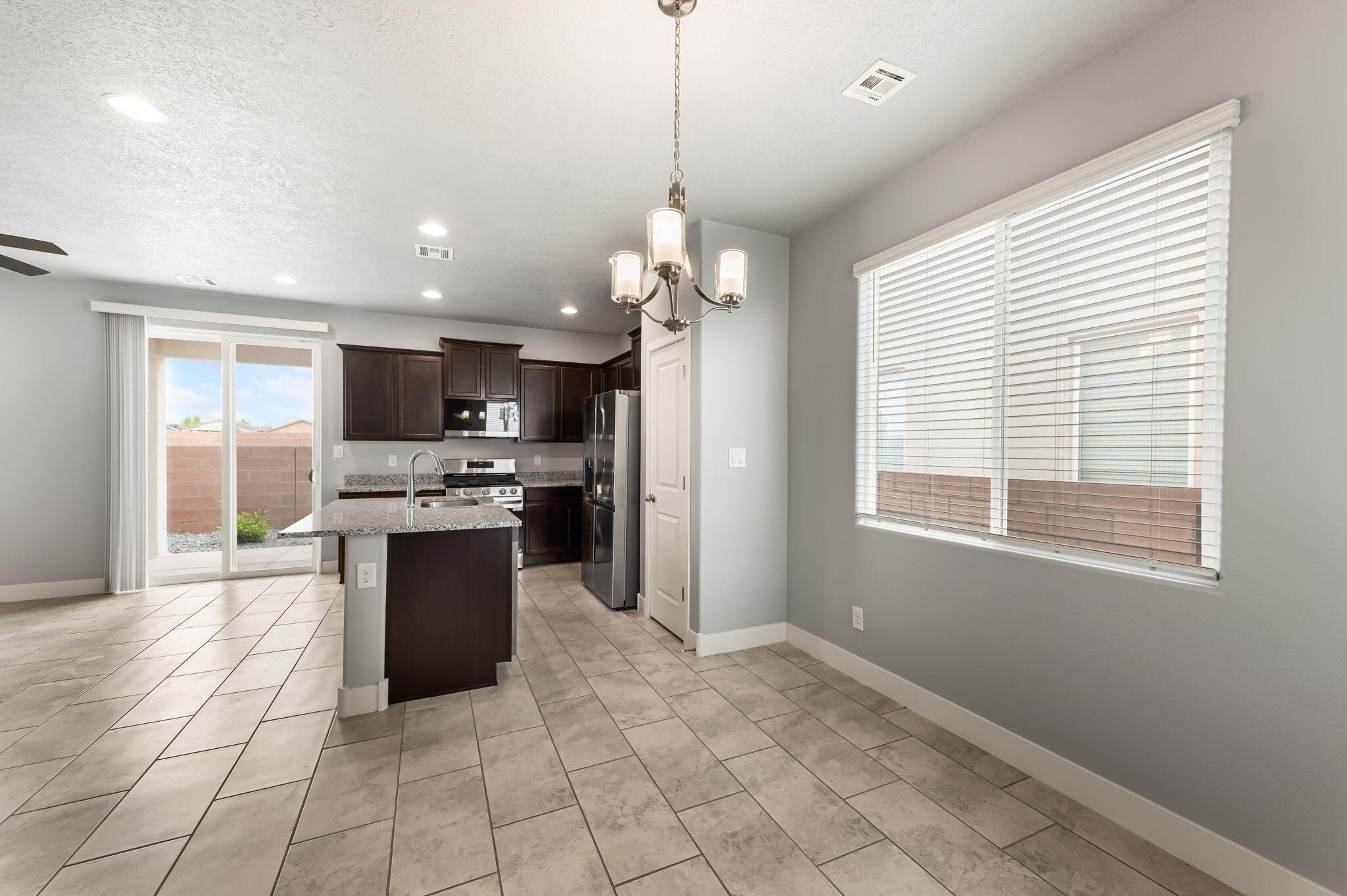 396 Pecos Loop Southeast Rio Rancho, NM 87124 - Photo 14 of 42 Gallery Image 14