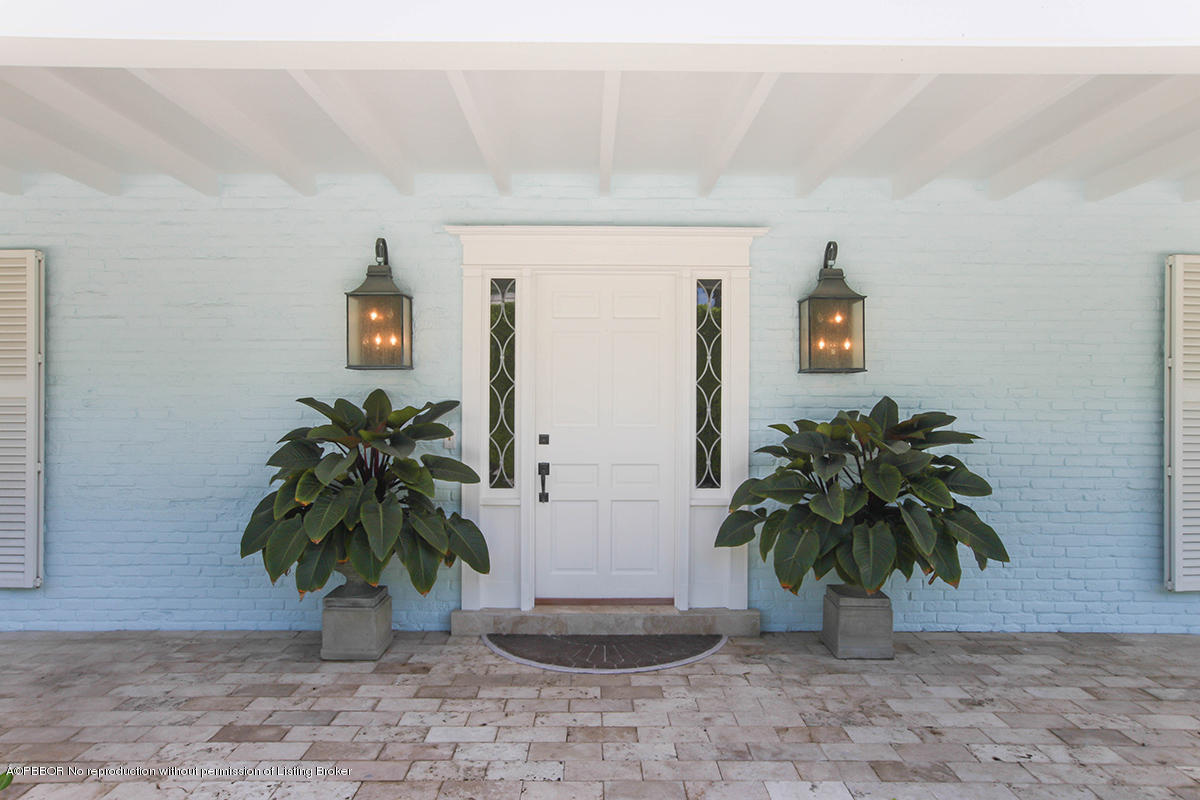 202 Garden Road Palm Beach, FL 33480 - Photo 14 of 76 14 Doorway