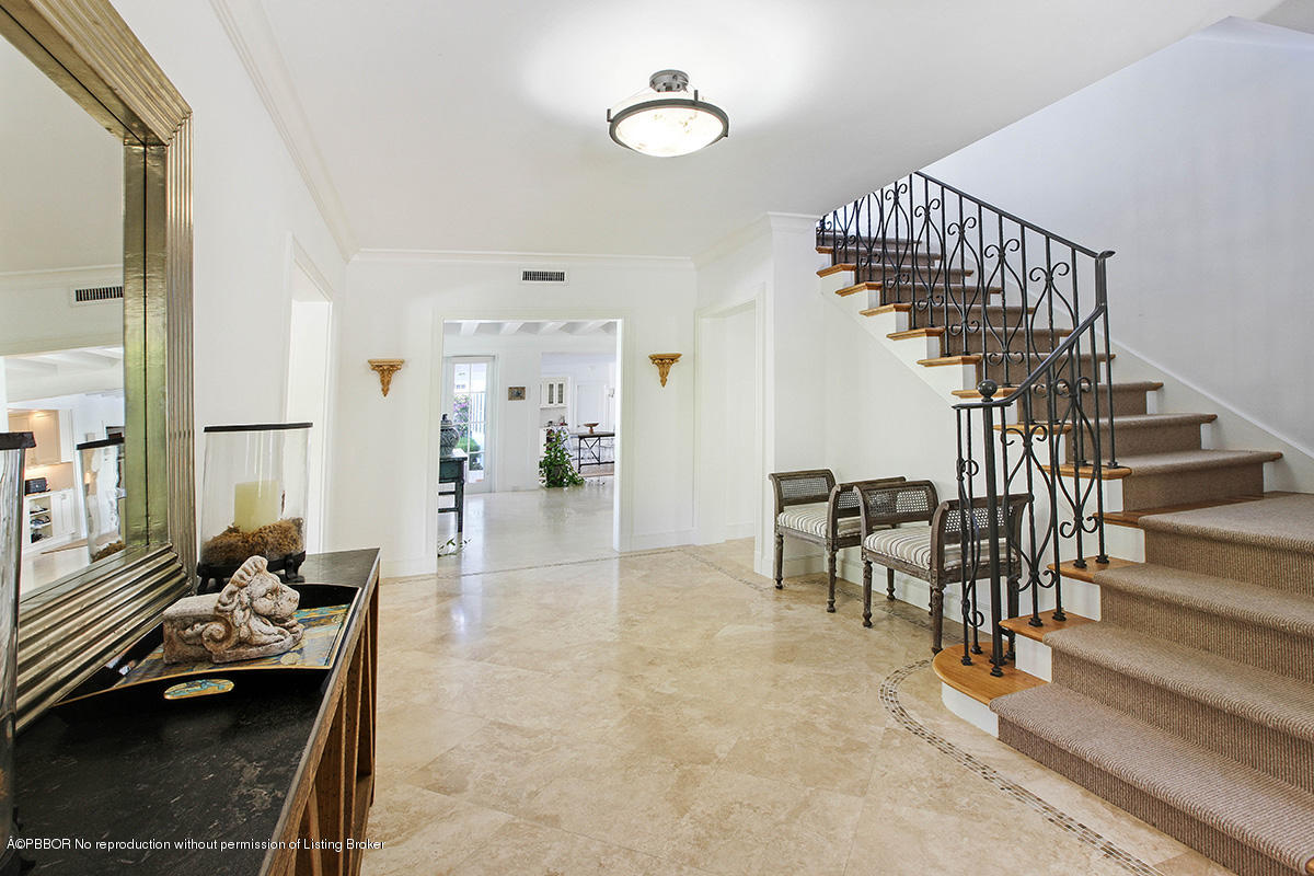 202 Garden Road Palm Beach, FL 33480 - Photo 17 of 76 17 Foyer