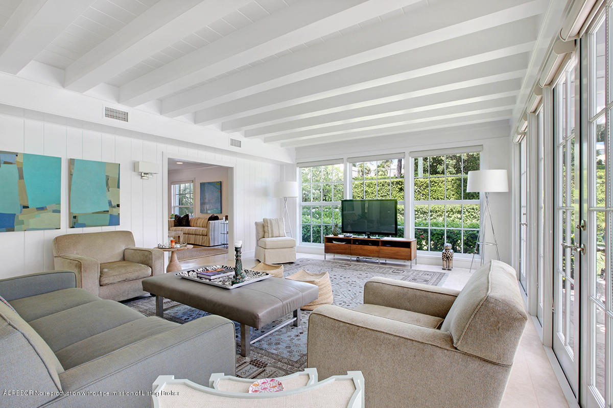 202 Garden Road Palm Beach, FL 33480 - Photo 21 of 76 21 Family Room