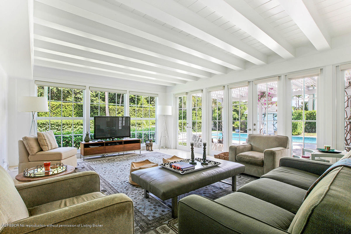 202 Garden Road Palm Beach, FL 33480 - Photo 22 of 76 22 Family Room