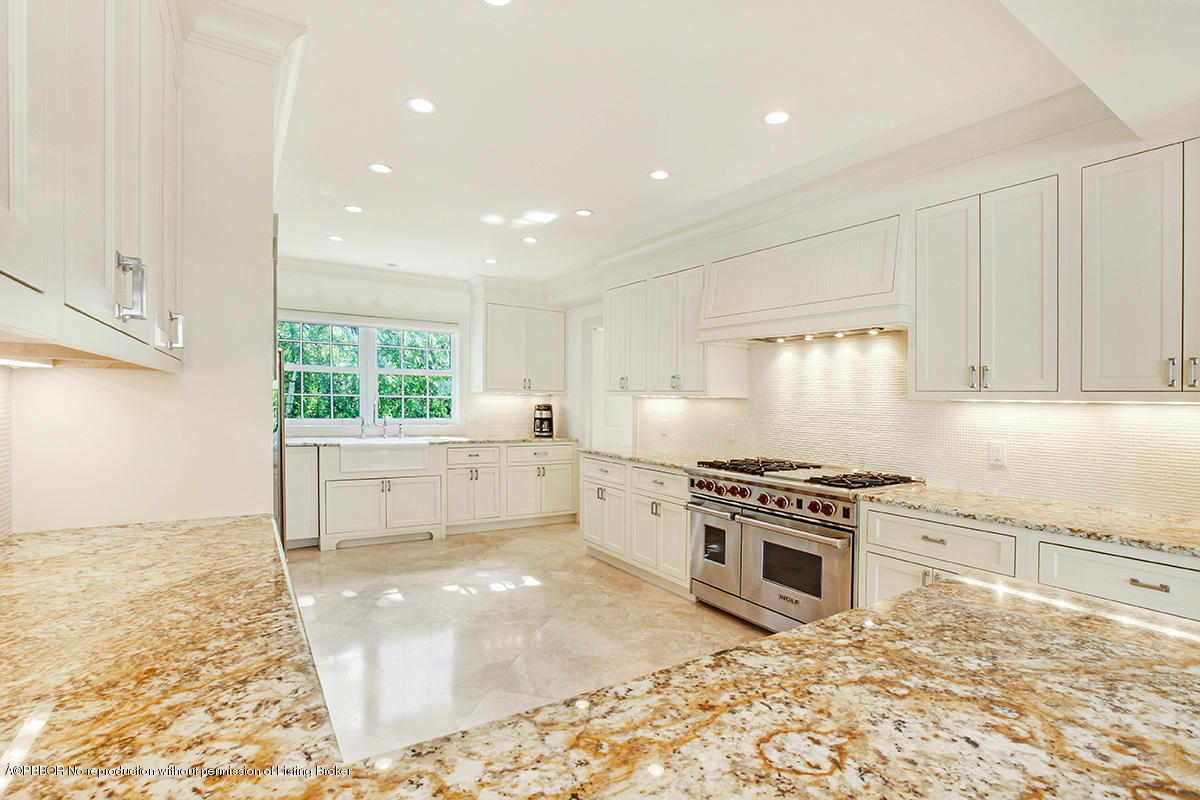 202 Garden Road Palm Beach, FL 33480 - Photo 26 of 76 26 Kitchen
