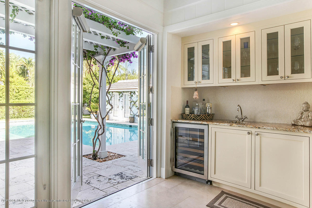 202 Garden Road Palm Beach, FL 33480 - Photo 33 of 76 33 Bar