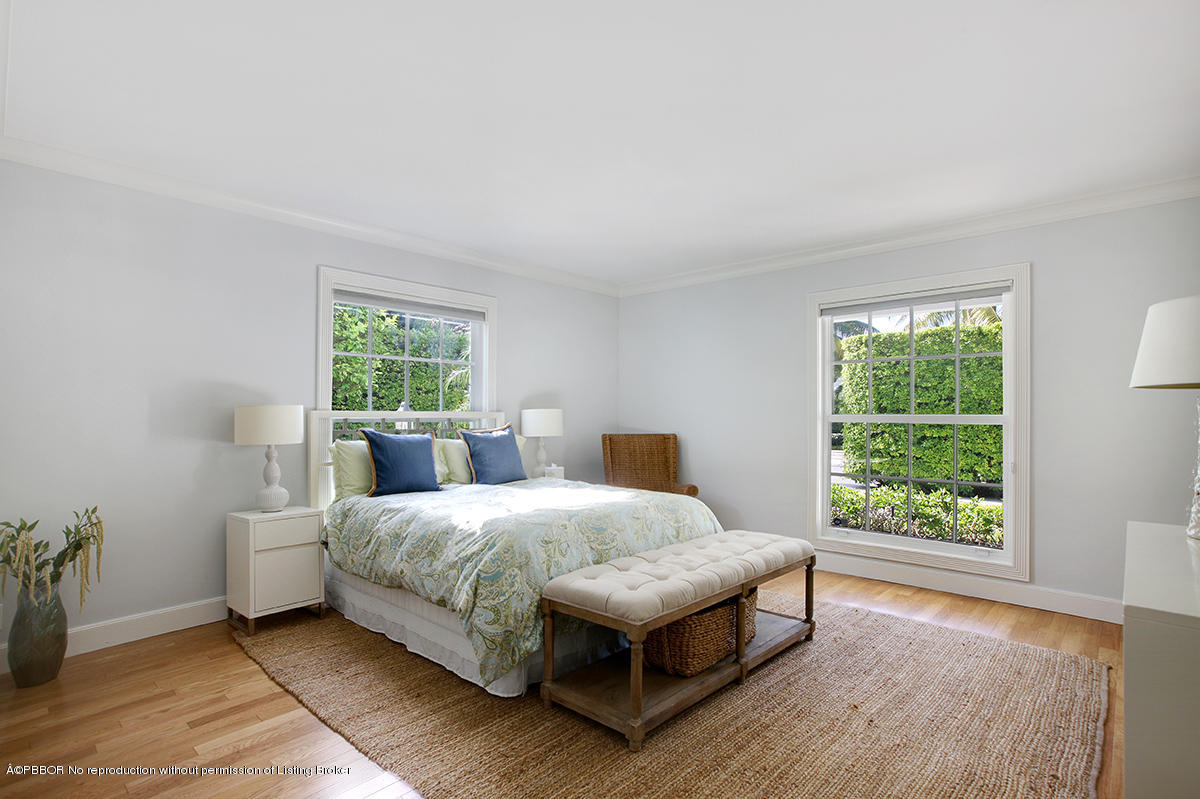 202 Garden Road Palm Beach, FL 33480 - Photo 36 of 76 36 Bedroom