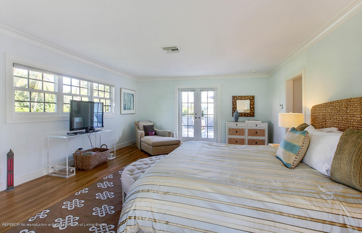 202 Garden Road Palm Beach, FL 33480 - Photo 40 of 76 40 Master Bedroom