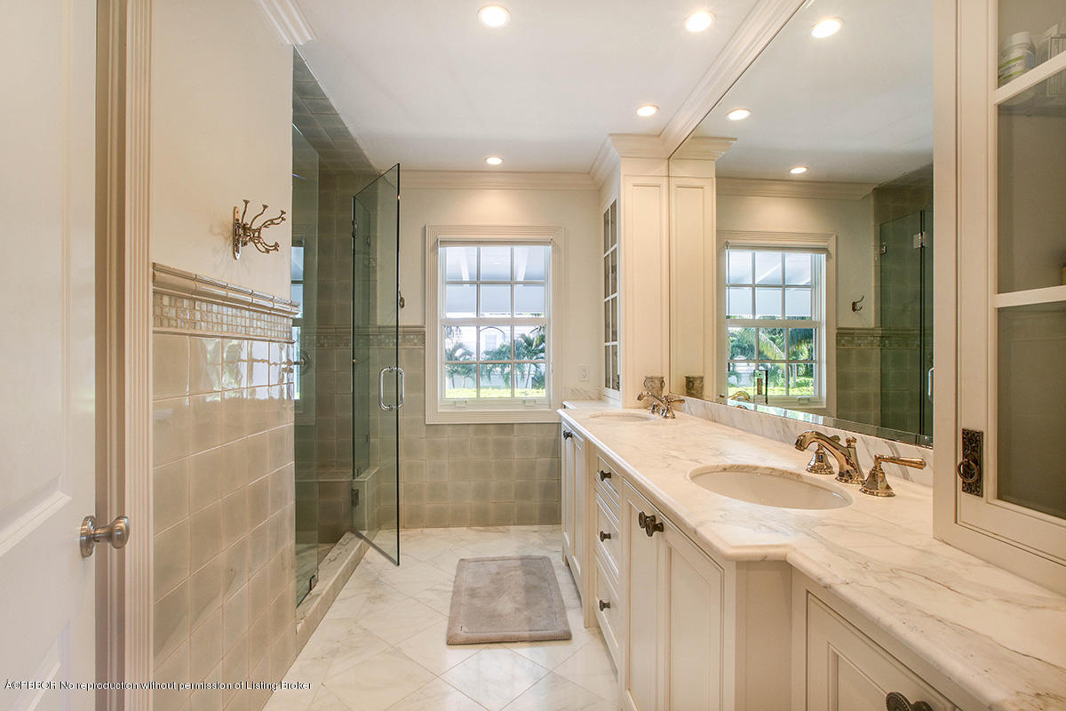 202 Garden Road Palm Beach, FL 33480 - Photo 41 of 76 41 Master Bathroom