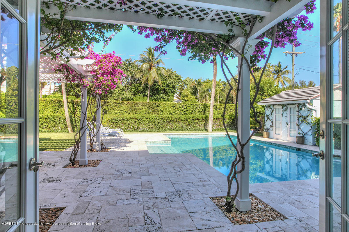 202 Garden Road Palm Beach, FL 33480 - Photo 59 of 76 59 Purgola