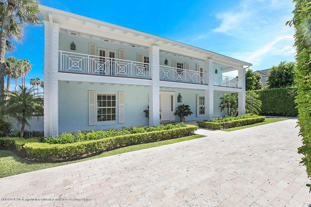 202 Garden Road Palm Beach, FL 33480 - Photo 8 of 76 08 Front Exterior