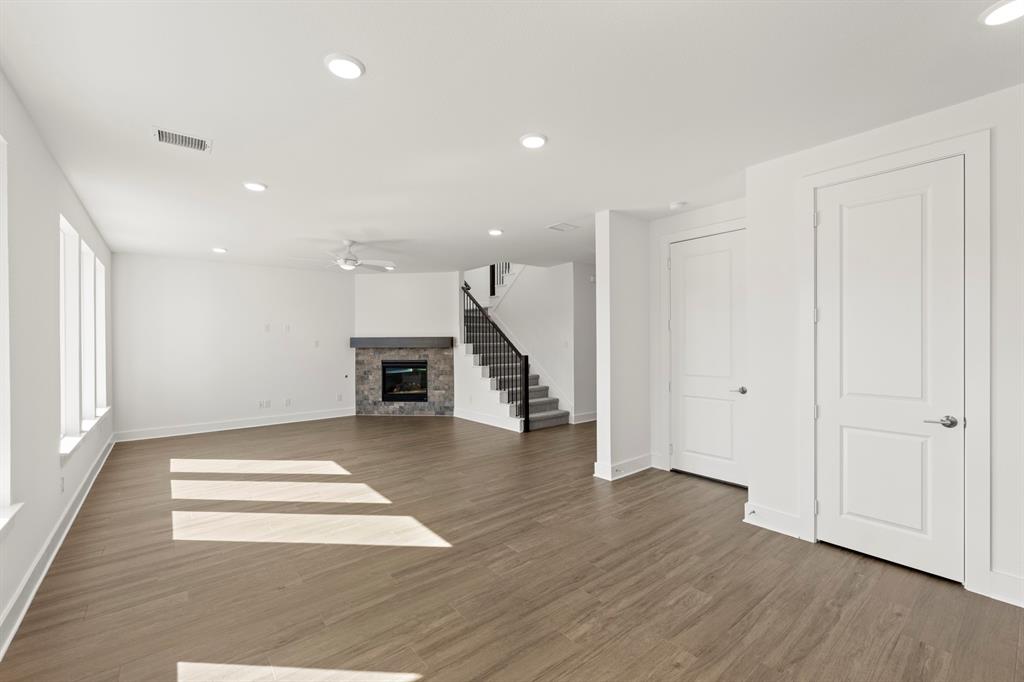 2724 Andorra Road McKinney, TX 75071 - Photo 9 of 27 09. 2724 Andorra - Dining (2)