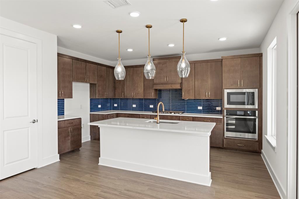 2724 Andorra Road McKinney, TX 75071 - Photo 10 of 27 10. 2724 Andorra - Kitchen (2)