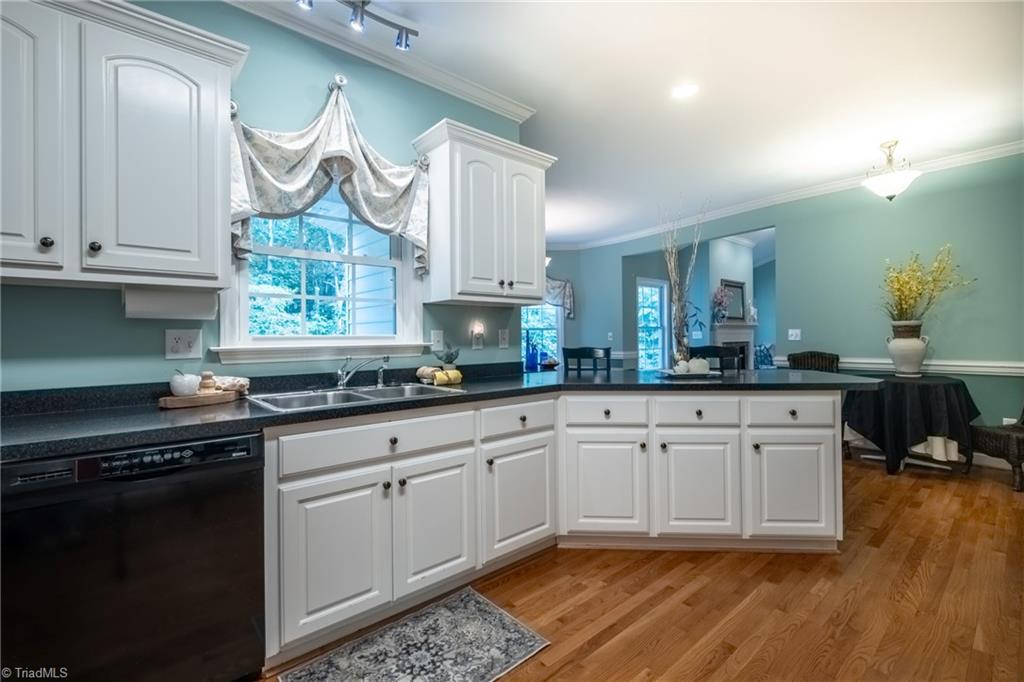 1356 Ridgewood Circle Asheboro, NC 27203 - Photo 12 of 30 Gallery Image 12