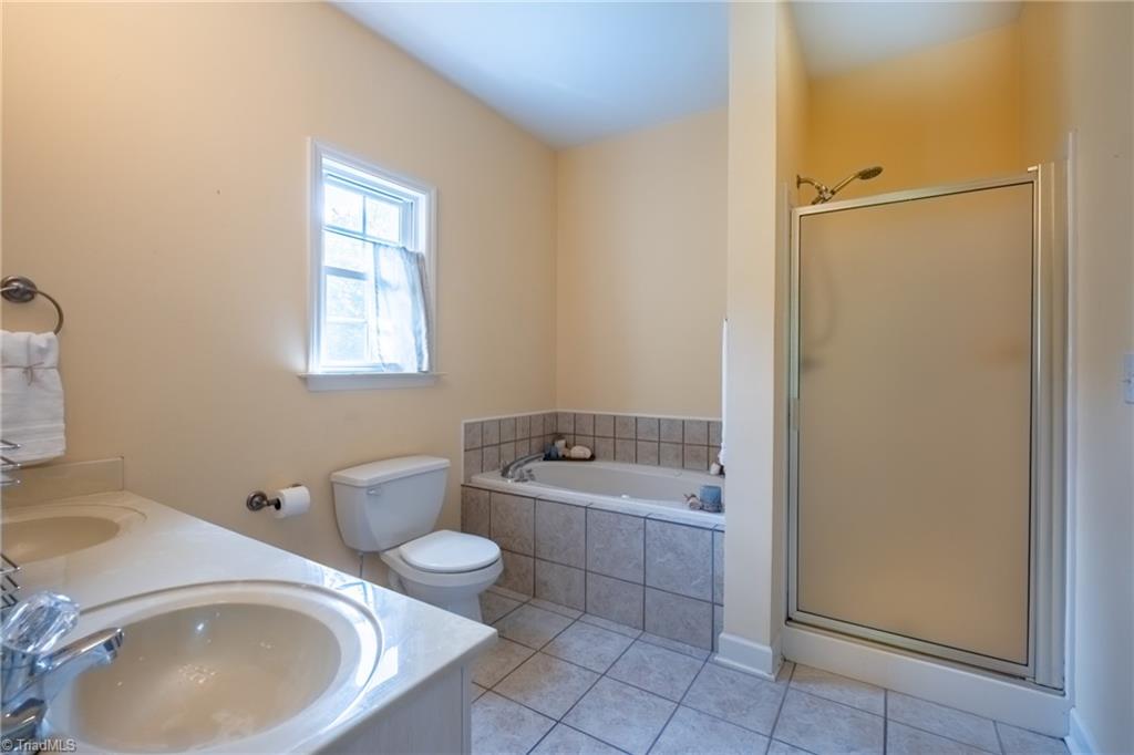 1356 Ridgewood Circle Asheboro, NC 27203 - Photo 19 of 30 Gallery Image 19