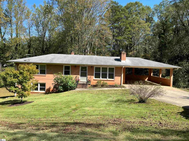 $339,000 | 606 North Poplar Street, Walhalla, SC 29691