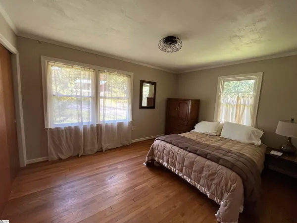 $335,000 | 606 North Poplar Street, Walhalla, SC 29691