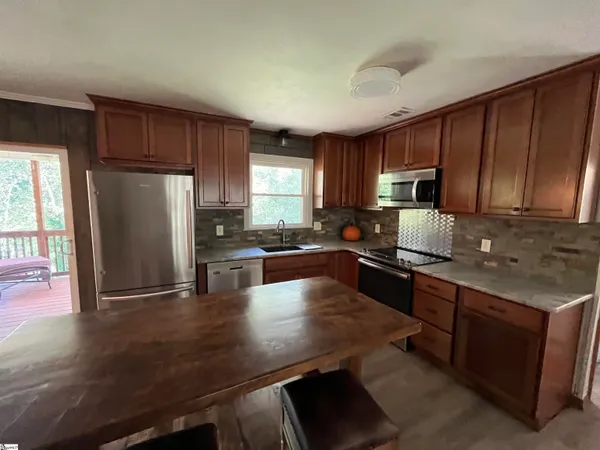 $335,000 | 606 North Poplar Street, Walhalla, SC 29691