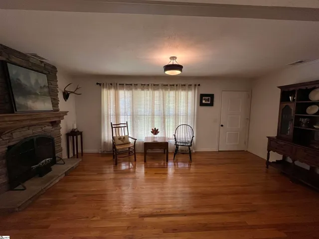 $339,000 | 606 North Poplar Street, Walhalla, SC 29691