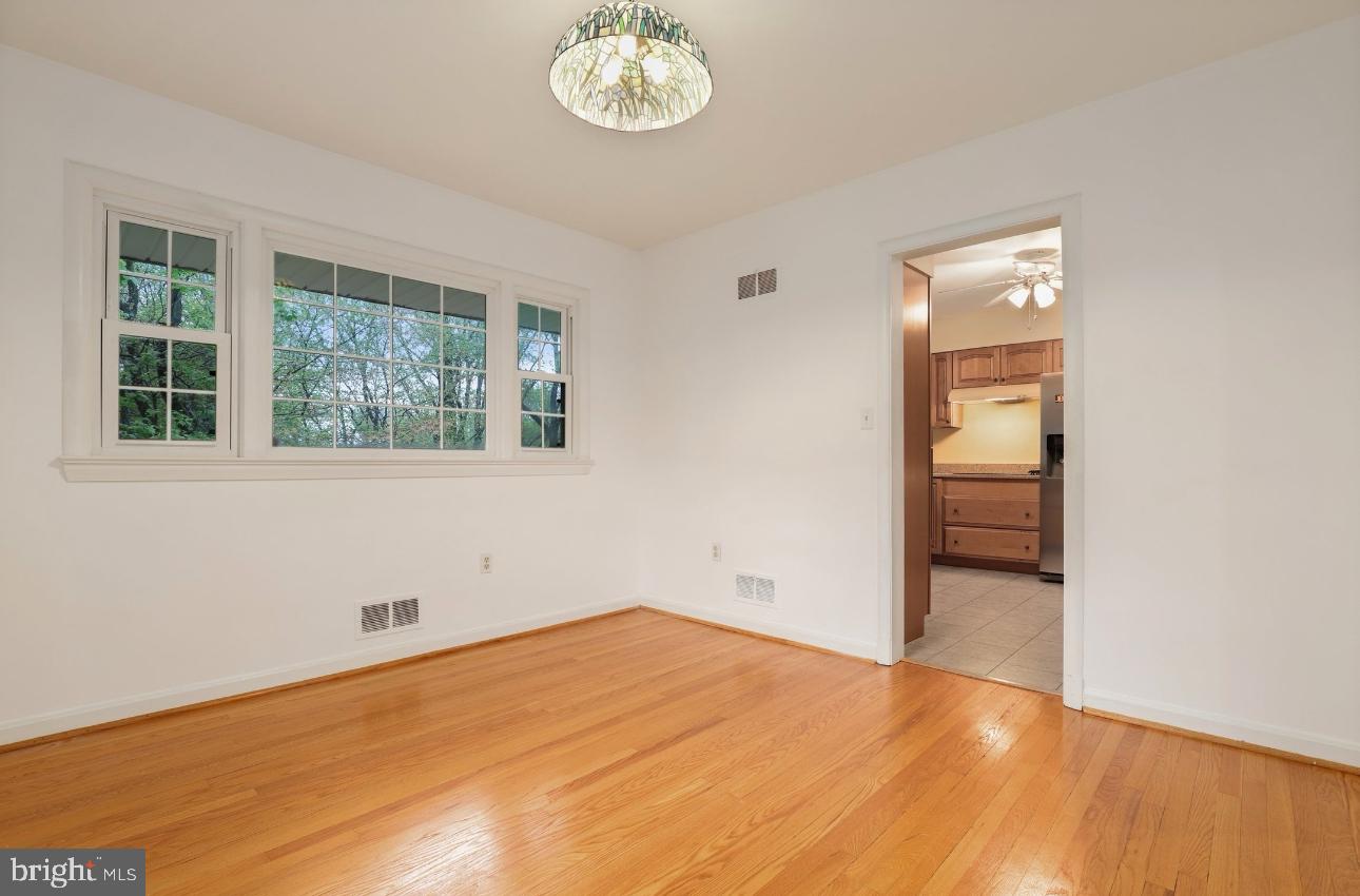1120 Tanley Road Silver Spring, MD 20904 - Photo 6 of 32 Gallery Image 6