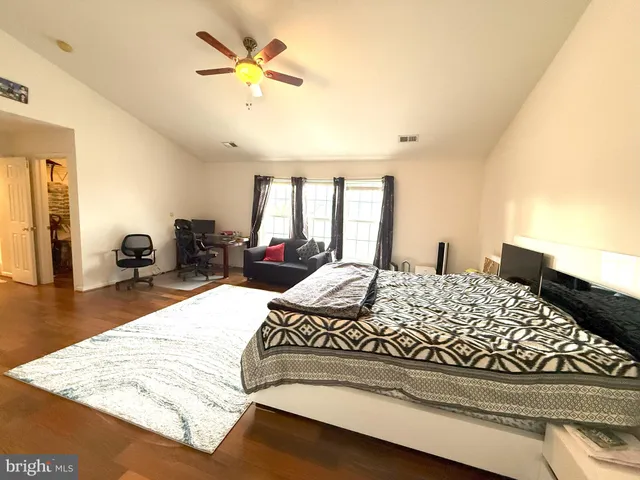 $4,675 | 18416 Beechnut Way, Boyds, MD 20841