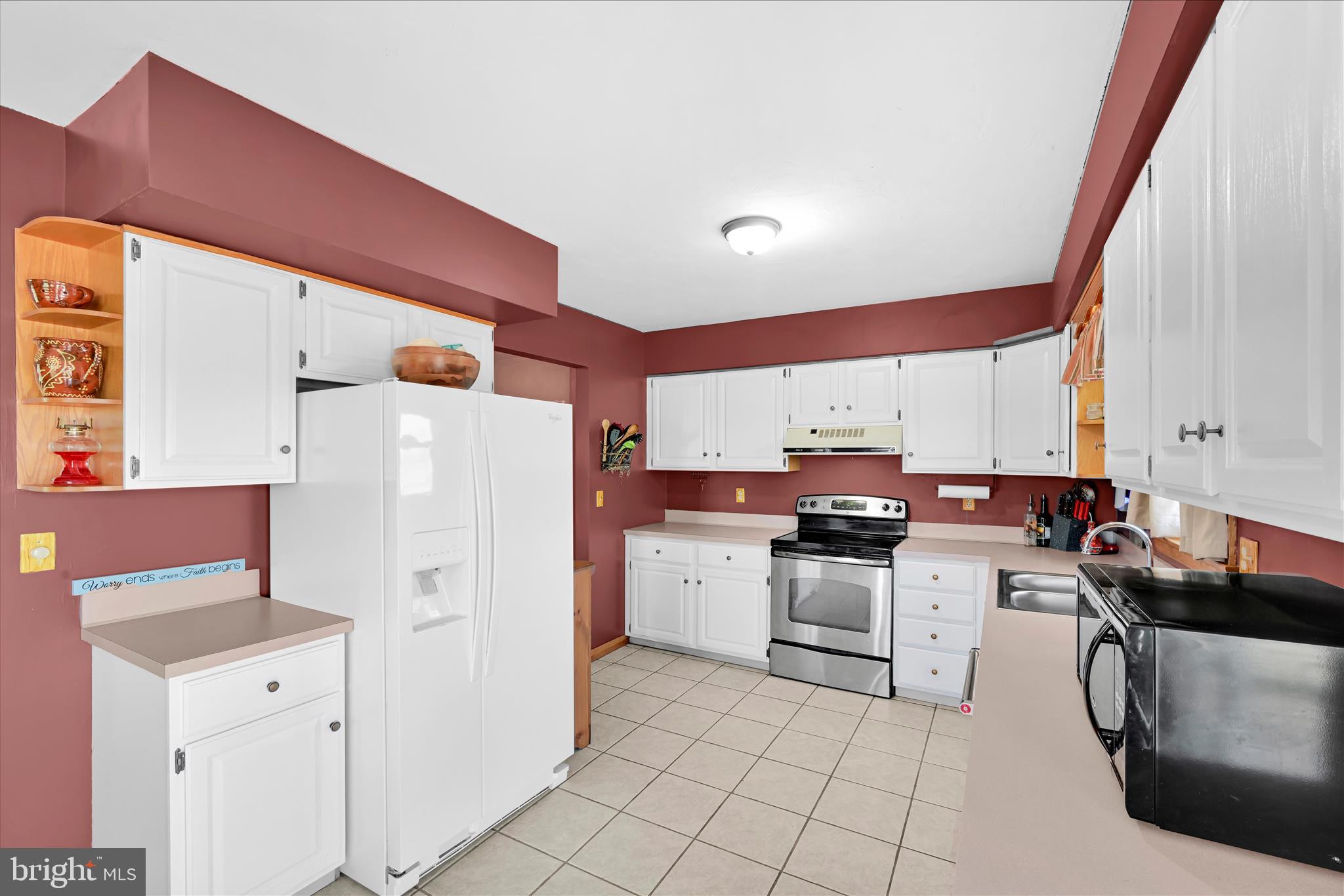 145 Franklintown Road Dillsburg, PA 17019 - Photo 23 of 63 Kitchen