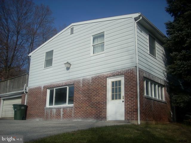 5770 Mountain Road Dover, PA 17315 - Photo 2 of 36 Gallery Image 2