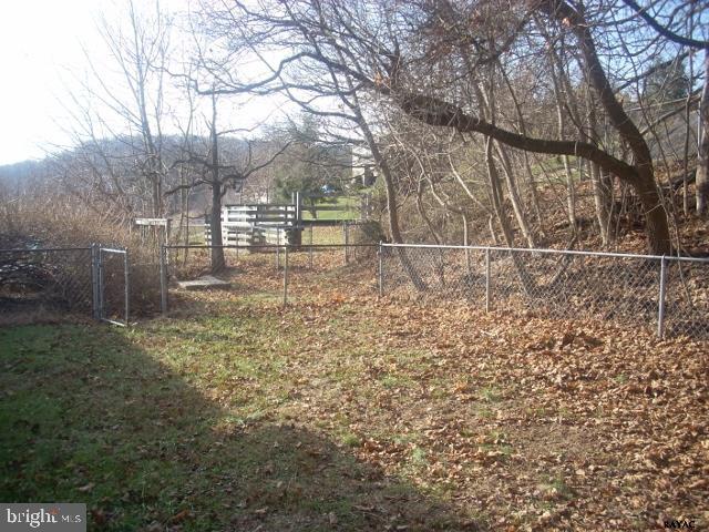 5770 Mountain Road Dover, PA 17315 - Photo 6 of 36 Gallery Image 6