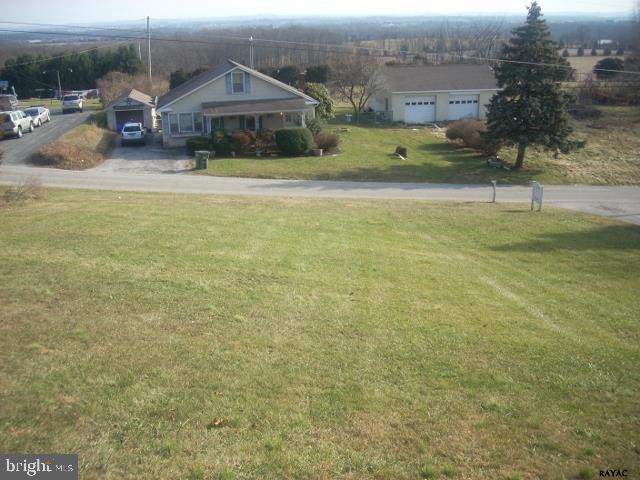 5770 Mountain Road Dover, PA 17315 - Photo 10 of 36 Gallery Image 10