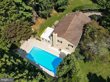 $999,999 | 903 Penn Valley Road, Media, PA 19063
