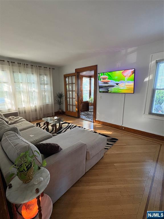 413 Morse Avenue, Unit WHOLE HOUSE Ridgefield, NJ 07657 - Photo 15 of 23