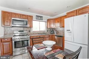 4 Buttonwood Road Stratford, NJ 08084 - Photo 5 of 21