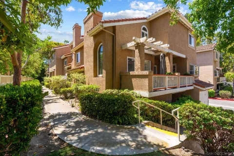 $875,000 | 7768 Caminito Monarca, Unit 102, Carlsbad, CA 92009