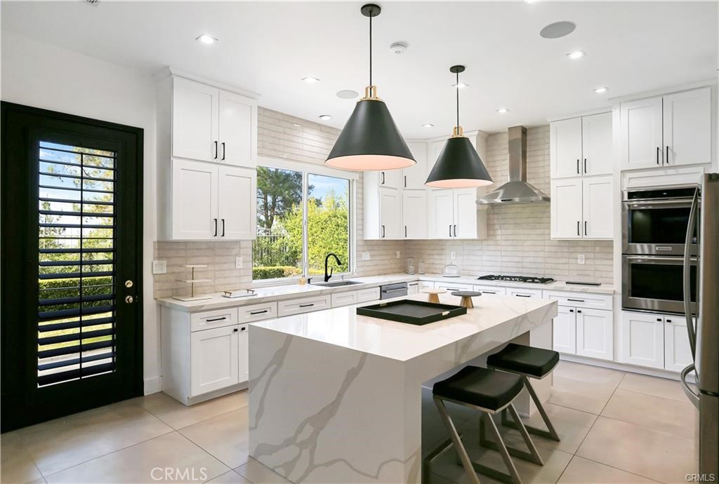 23679 Ridgeway Mission Viejo, CA 92692 - Photo 5 of 39