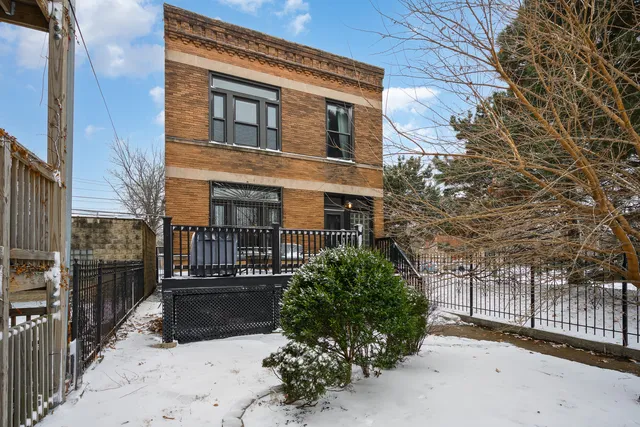 $699,000 | 2851 West Division Street, Chicago, IL 60622