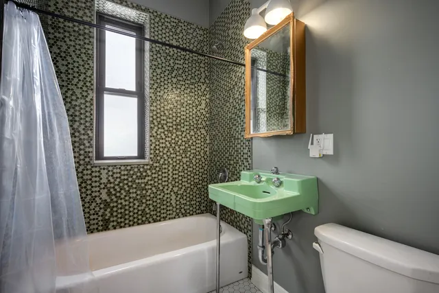 $699,000 | 2851 West Division Street, Chicago, IL 60622