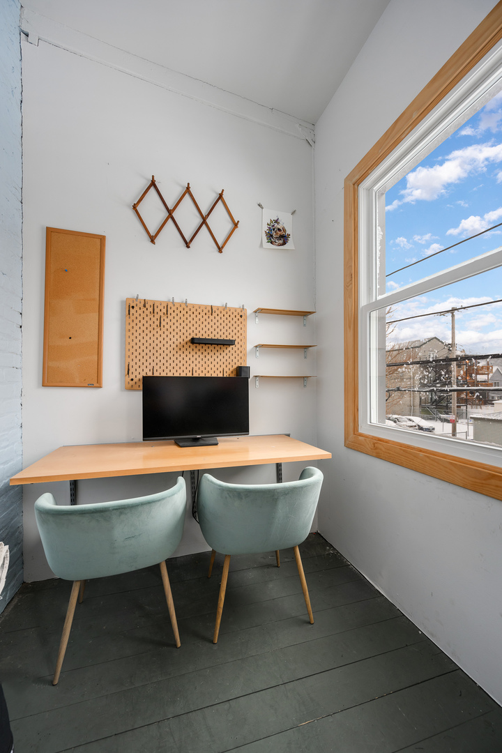 2851 West Division Street Chicago, IL 60622 - Photo 19 of 22 a room with pool table and windows