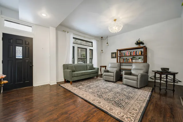 $699,000 | 2851 West Division Street, Chicago, IL 60622