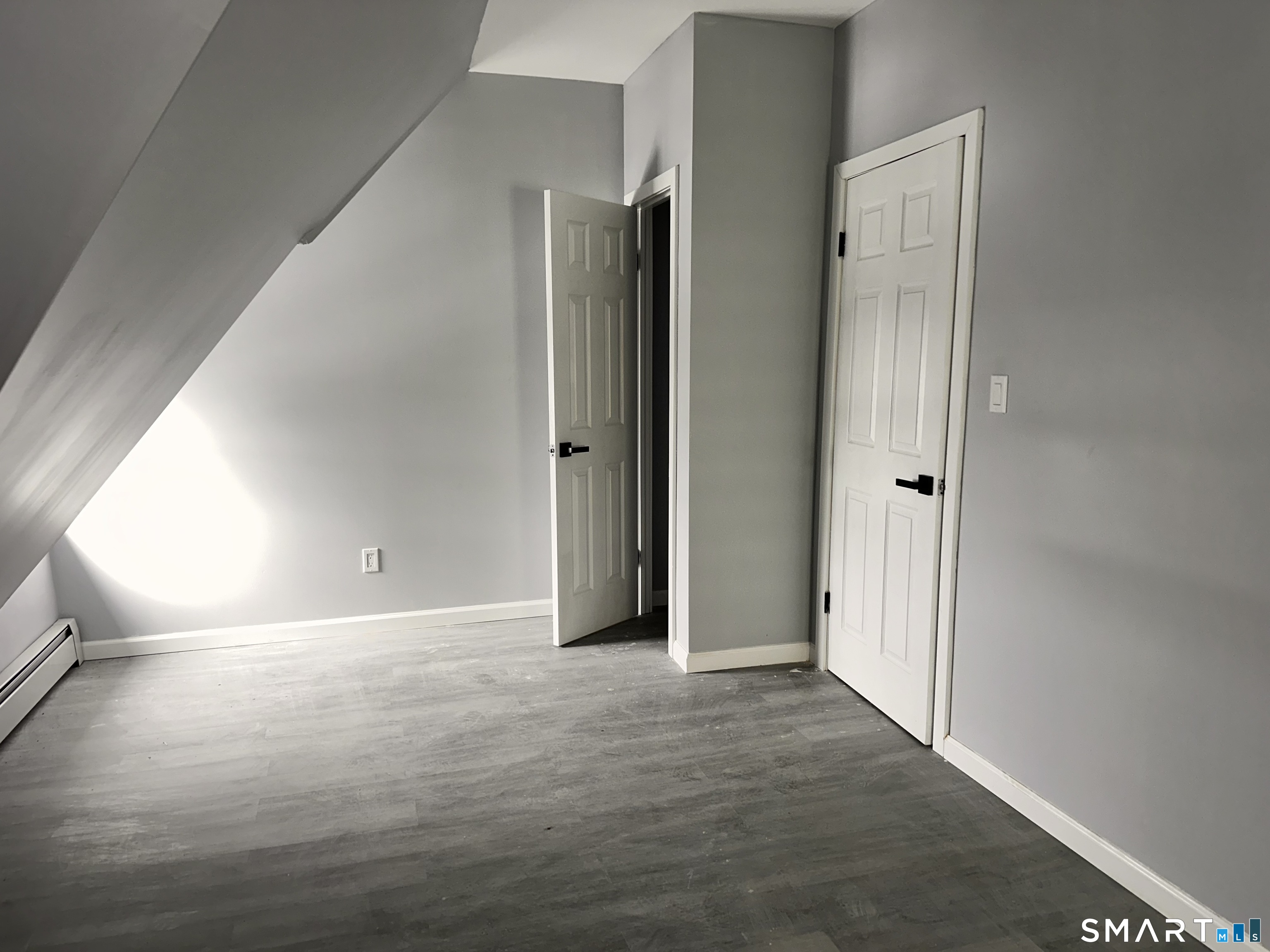 240 Madison Avenue Bridgeport, CT 06604 - Photo 17 of 21 a view of an empty room