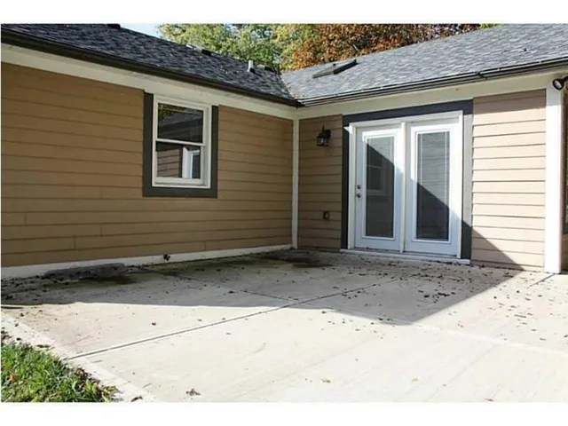 $2,300 | 3424 East 98th Street, Carmel, IN 46033